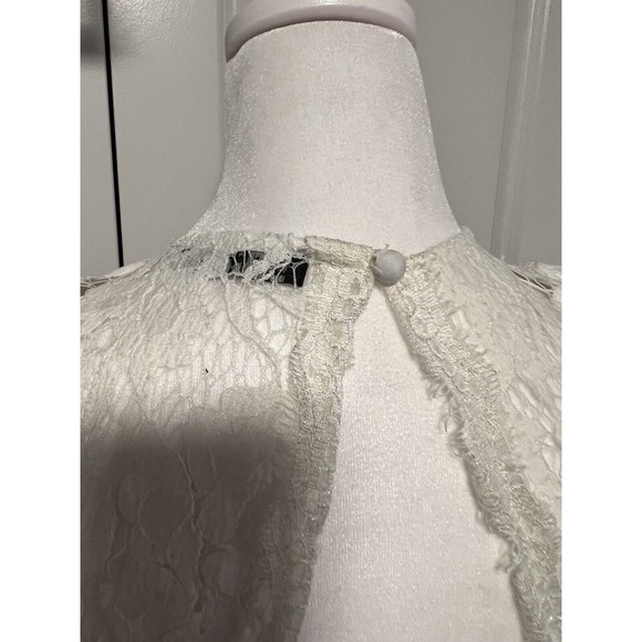 Signature8 White Lace Backless dress with pockets Large cap sleeve bridal - Picture 14 of 15